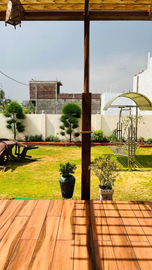אויאיין Shyam Sudha Home Stay מראה חיצוני תמונה