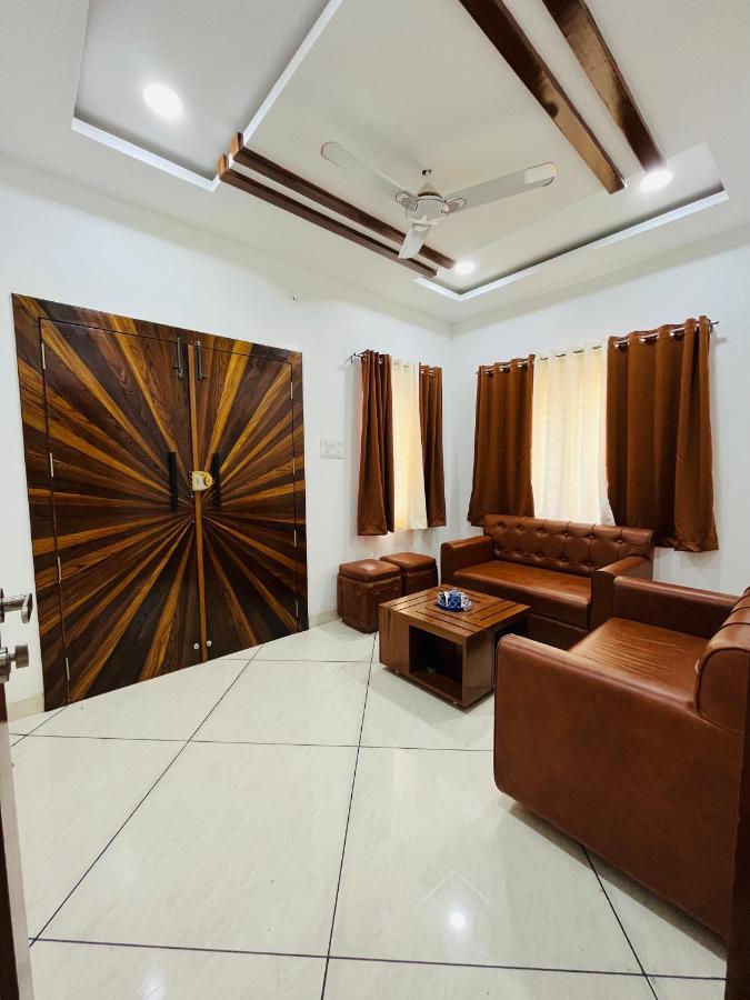 אויאיין Shyam Sudha Home Stay מראה חיצוני תמונה